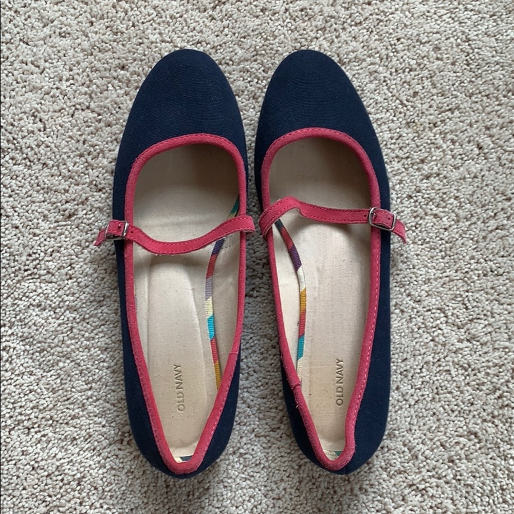 Gently worn navy blue with pink trim flats by Old Navy